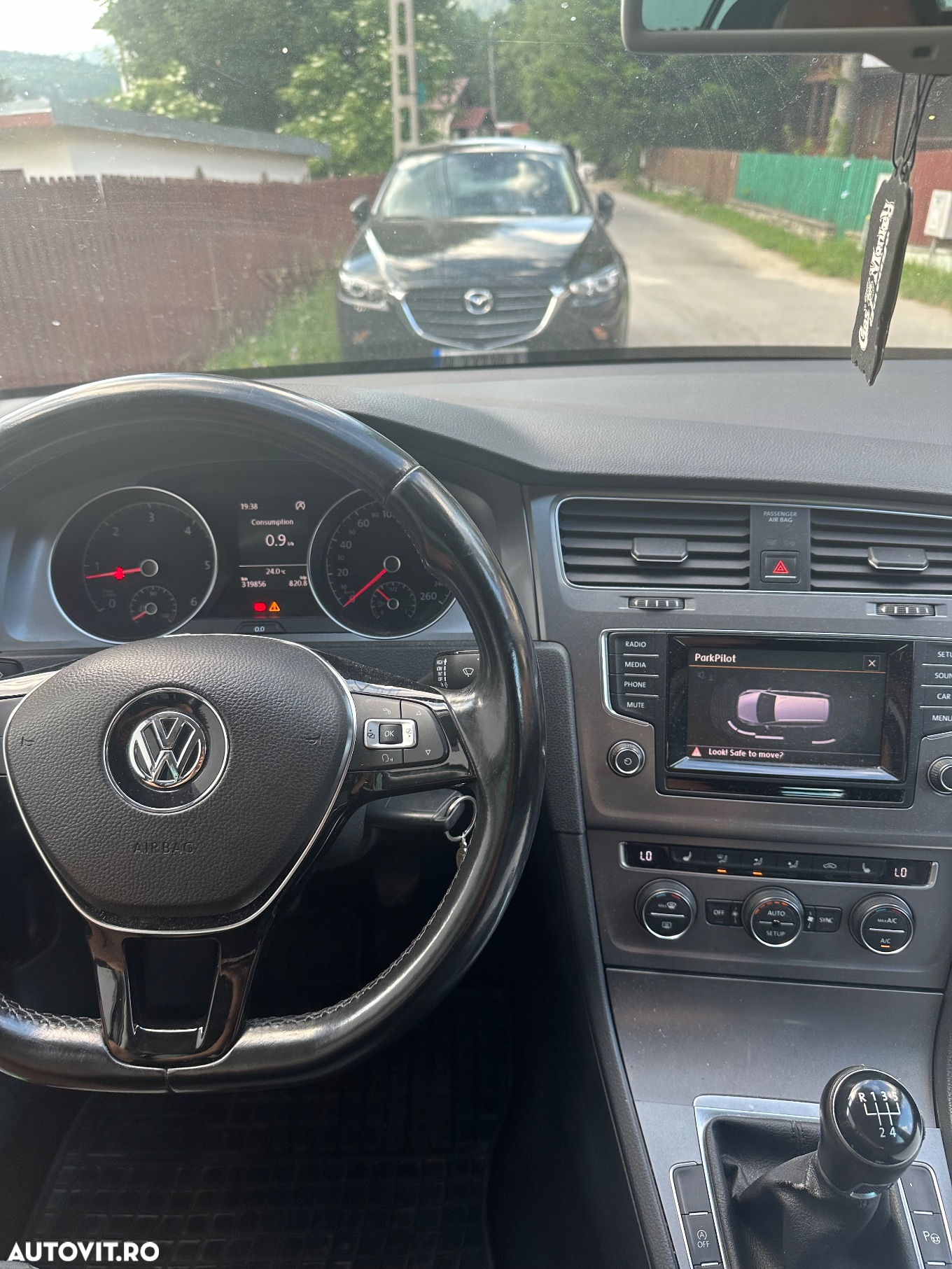 Volkswagen Golf 1.6 TDI BMT Comfortline - 8