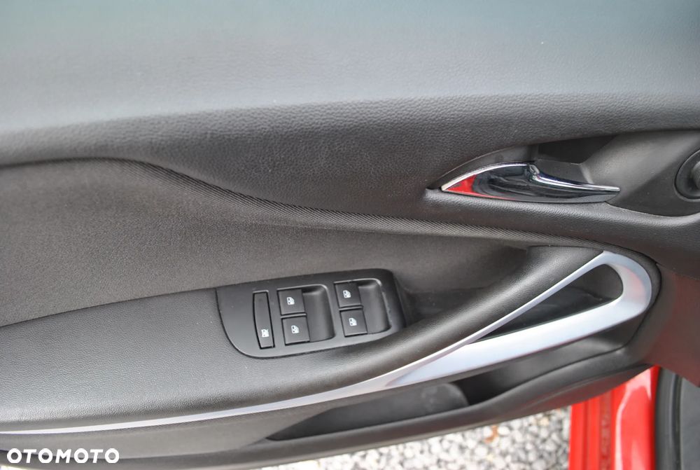 Opel Zafira 1.4 Turbo (ecoFLEX) Start/Stop ON - 17