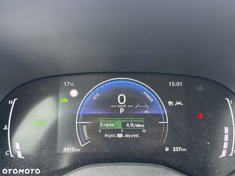 Toyota Yaris Cross - 17