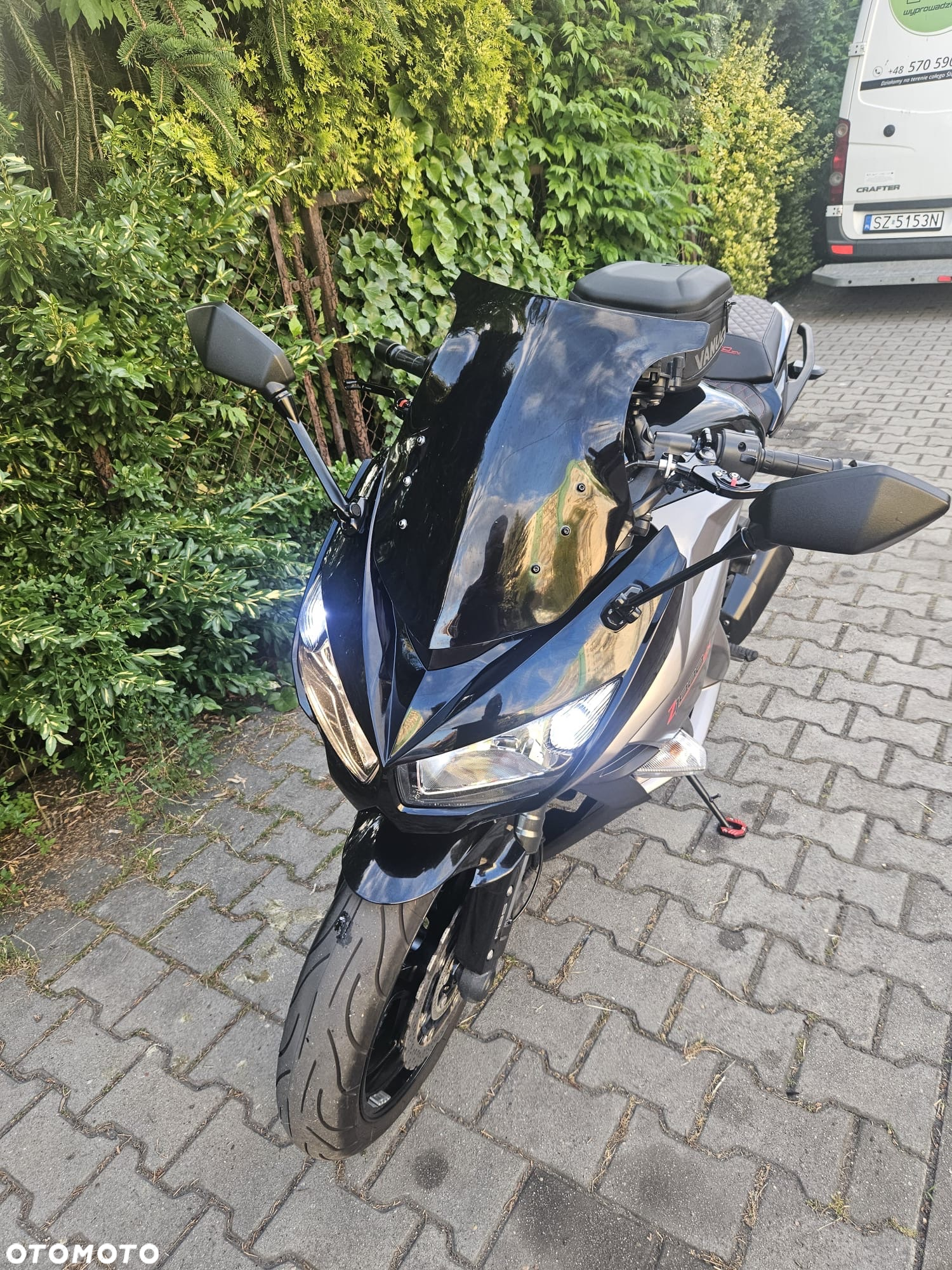 Suzuki Inny - 2
