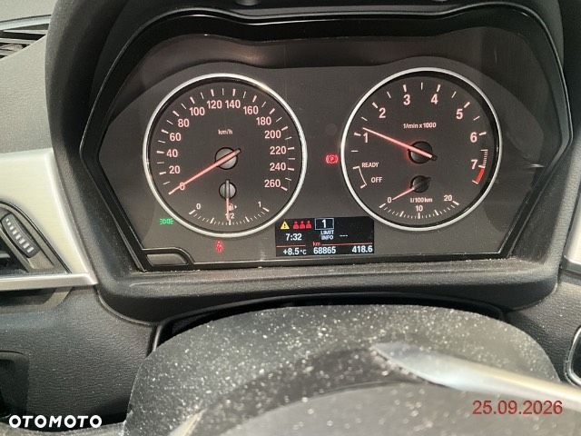 BMW X1 sDrive18i - 8