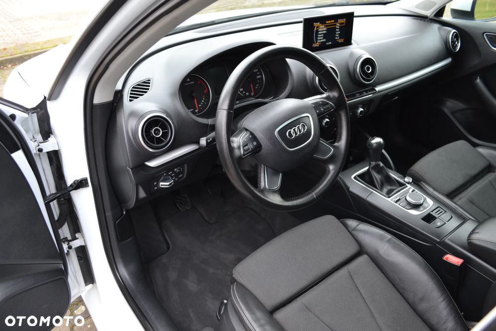 Audi A3 Sportback 1.6 TDI (clean diesel) S line Sportpaket - 19