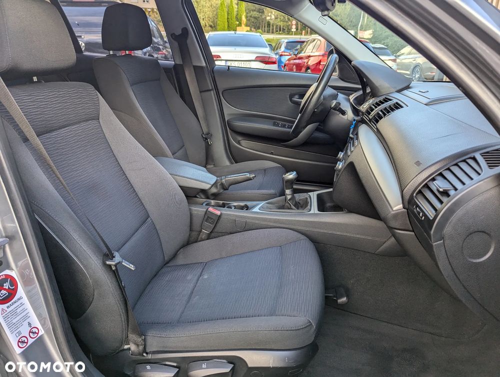 BMW Seria 1 118i - 19