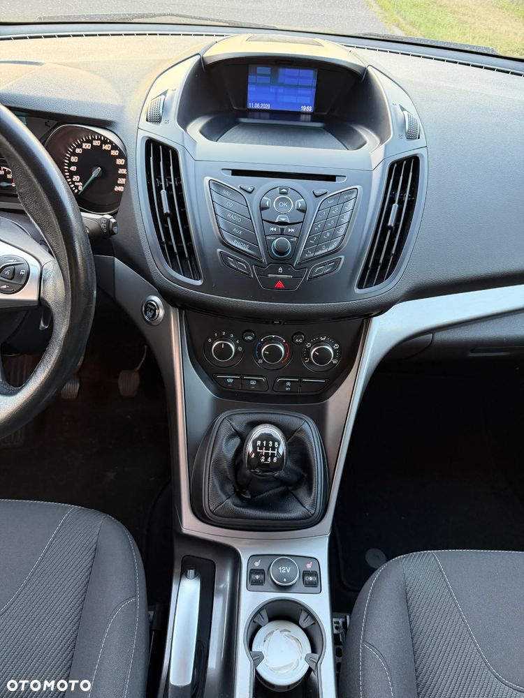 Ford Kuga 2.0 TDCi 2x4 Titanium - 21