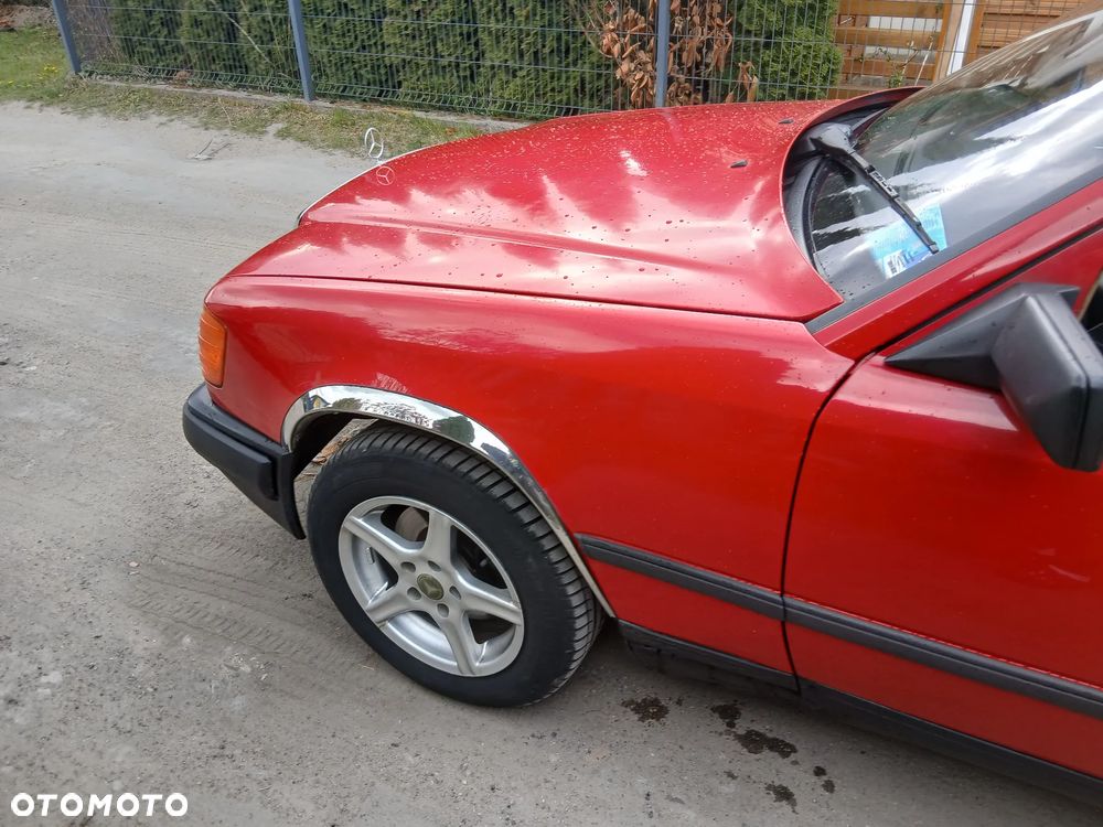 Mercedes-Benz W124 (1984-1993) - 28