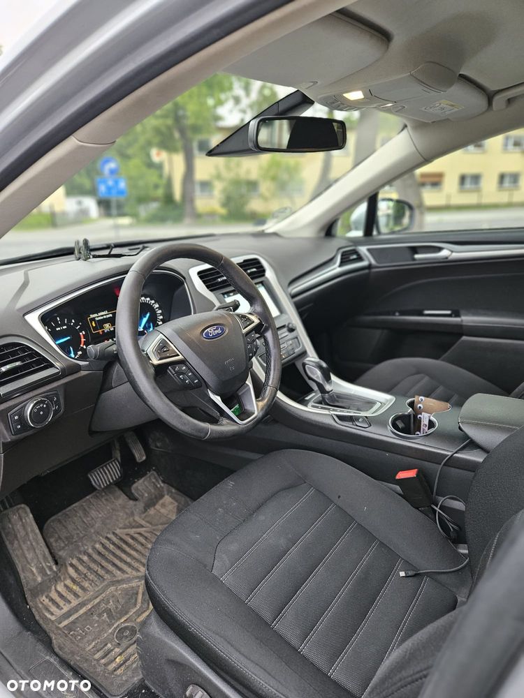 Ford Mondeo - 12