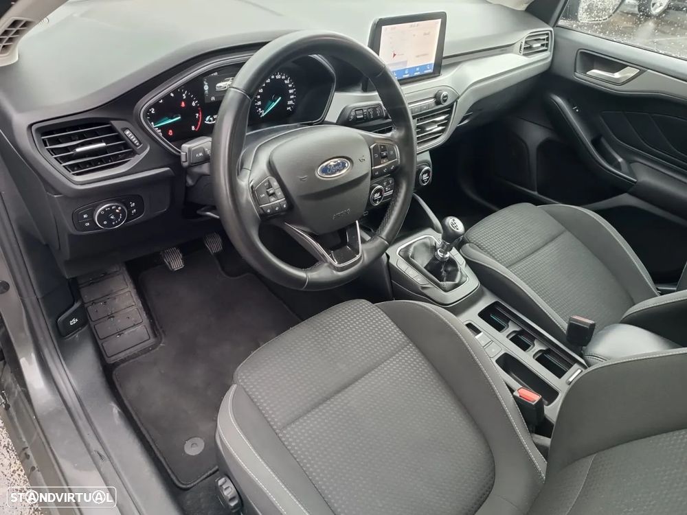 Ford Focus 1.0 EcoBoost MHEV Connected Design - 7
