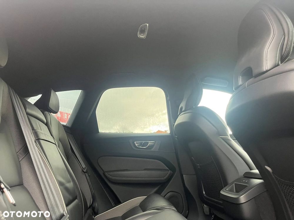 Volvo XC 60 B4 D AWD Geartronic RDesign - 23