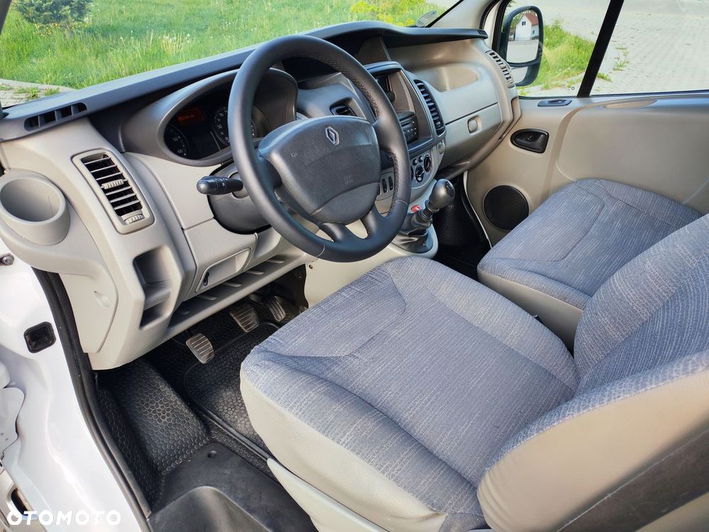 Renault TRAFIC - 13