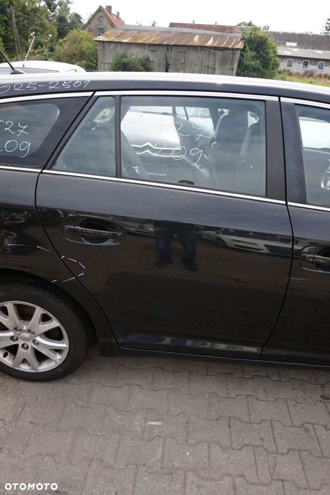 DRZWI TYLNE PRAWE AVENSIS III T27 PH1 KOMBI 209  CZARNY TOYOTA 2009-2011 - 1