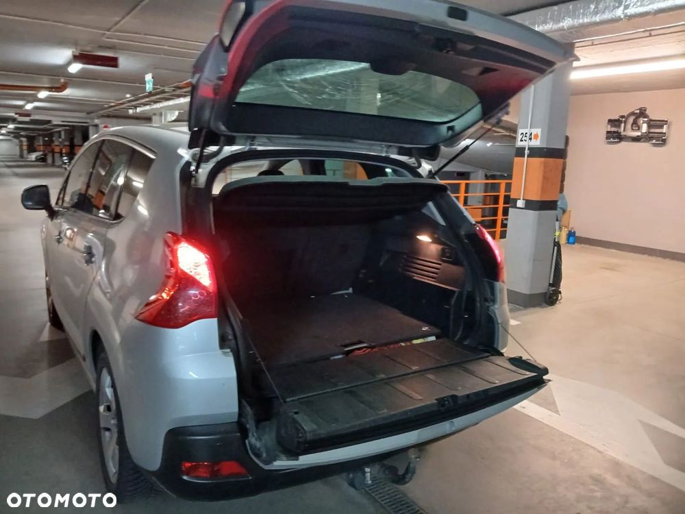 Peugeot 3008 1.6 HDi Access - 32