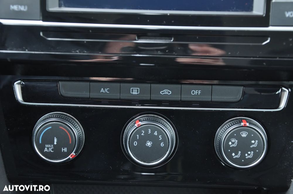 Volkswagen Passat 2.0 TDI DSG Comfortline - 19