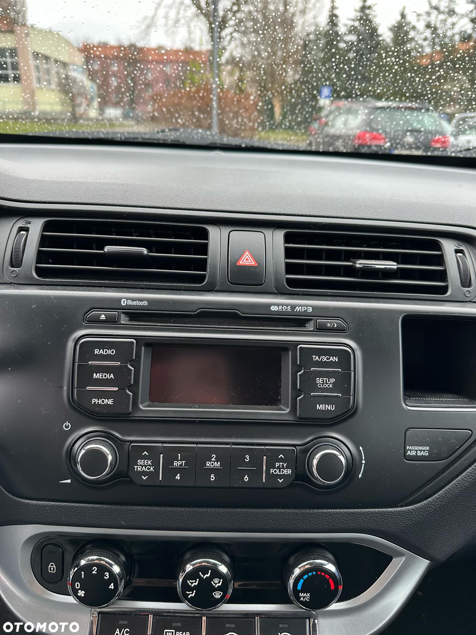 Kia Rio 1.2 M - 15