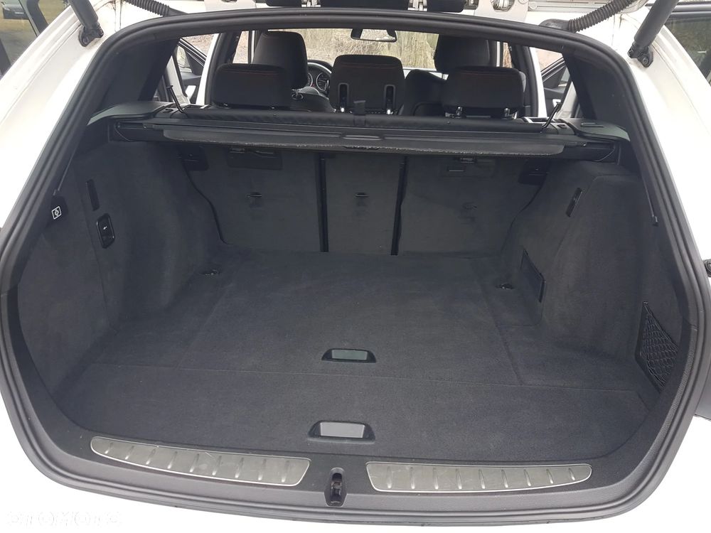 BMW Seria 3 330d xDrive Sport-Aut Sport Line - 20