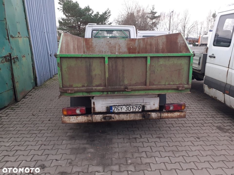 Mercedes-Benz SPRINTER - 4