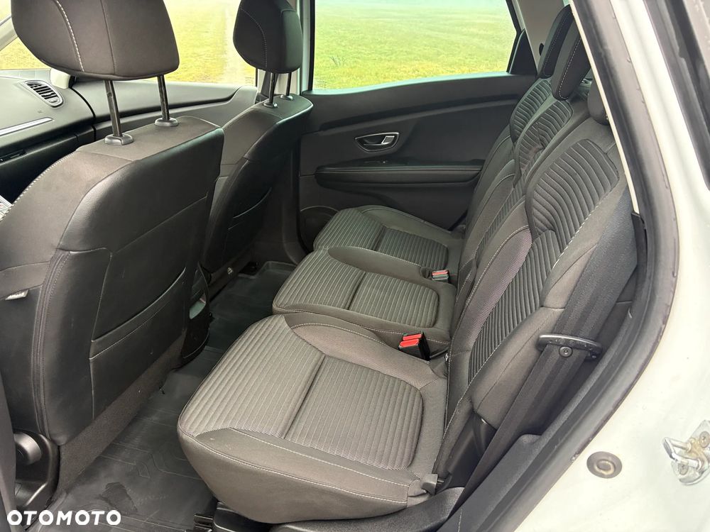 Renault Scenic - 5