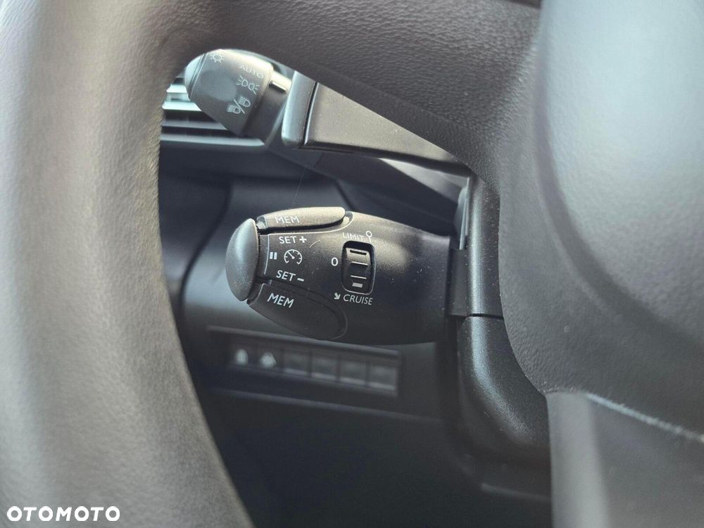 Citroën Berlingo M 1.2 PureTech Feel S&S - 23