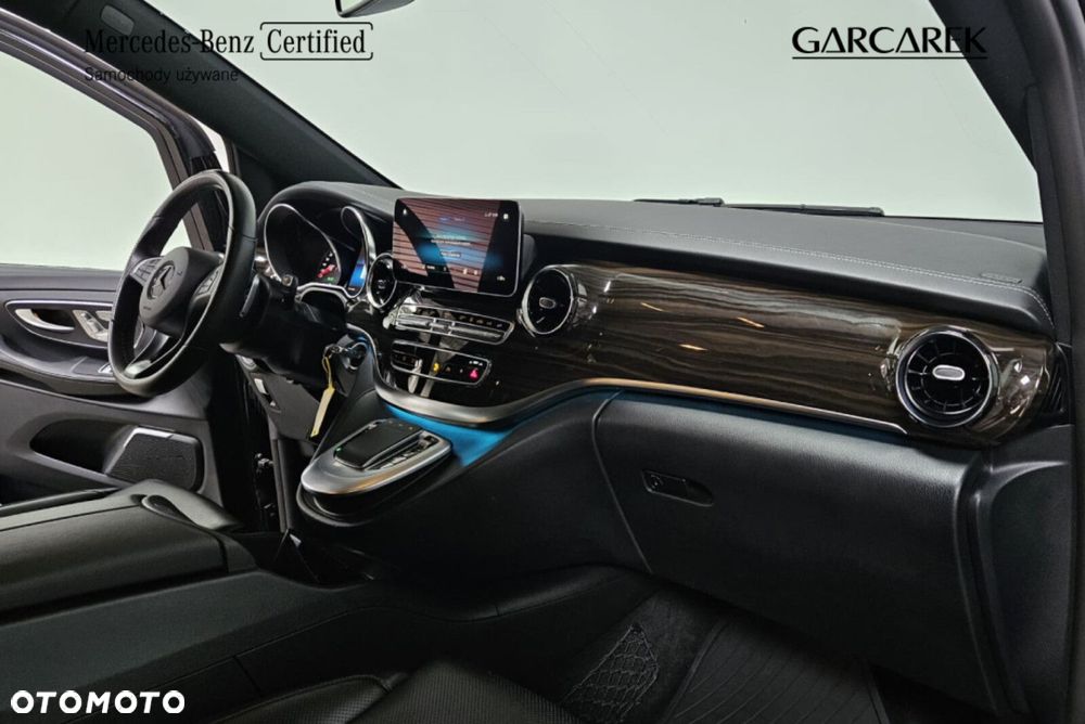 Mercedes-Benz Klasa V - 22