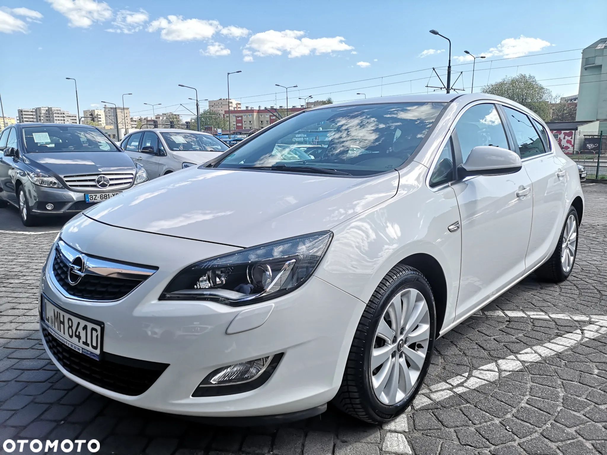 Opel Astra 1.6 Innovation - 1