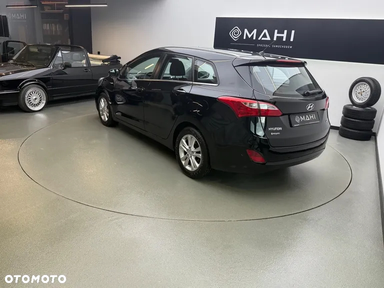 Hyundai i30 1.6 CRDI Trend - 9