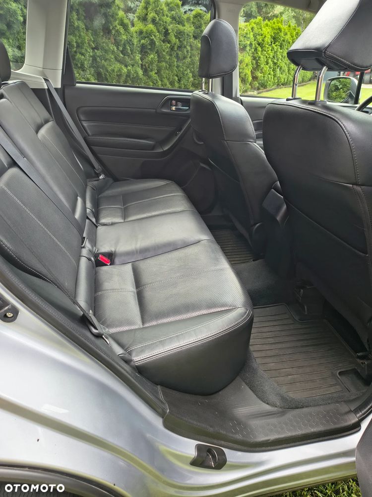Subaru Forester 2.0 XT Platinum Lineartronic - 18