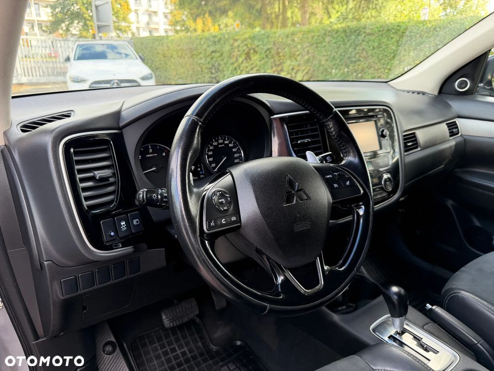Mitsubishi Outlander - 37