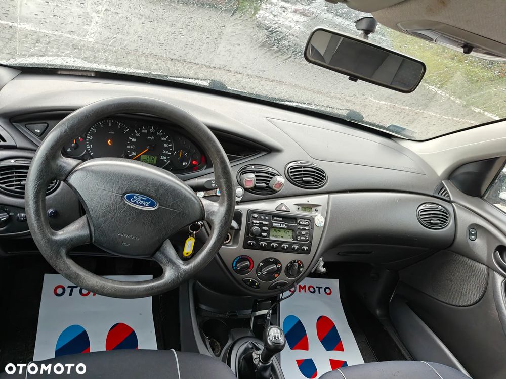 Ford Focus 1.4 Trend - 5