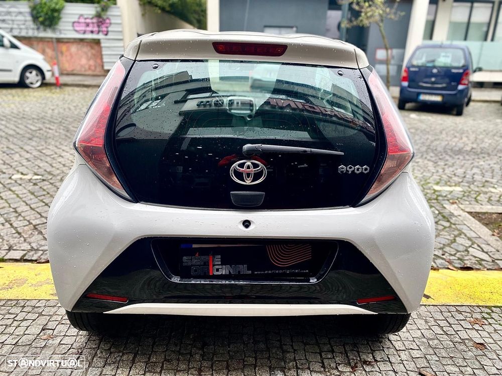 Toyota Aygo 1.0 X-Play - 8