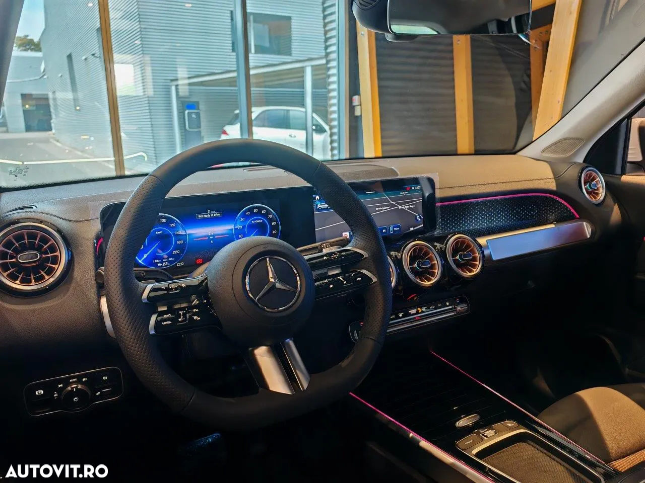 Mercedes-Benz EQB 250+ - 18
