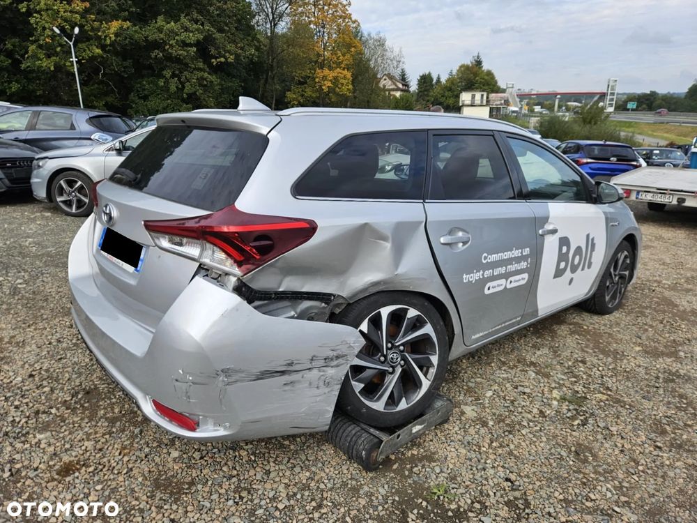 Toyota Auris - 13