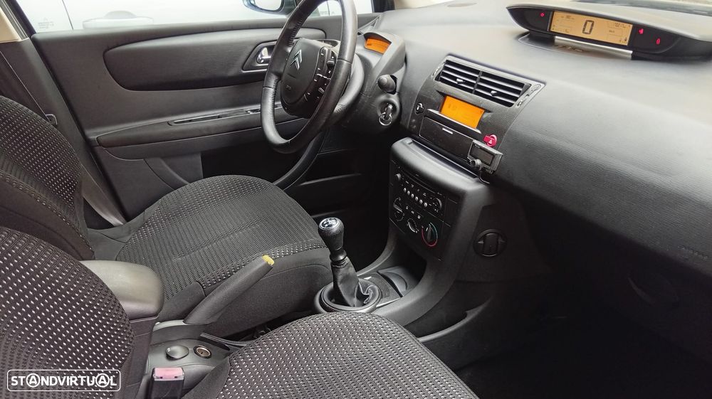 Citroën C4 1.4 16V VTR Pack - 6