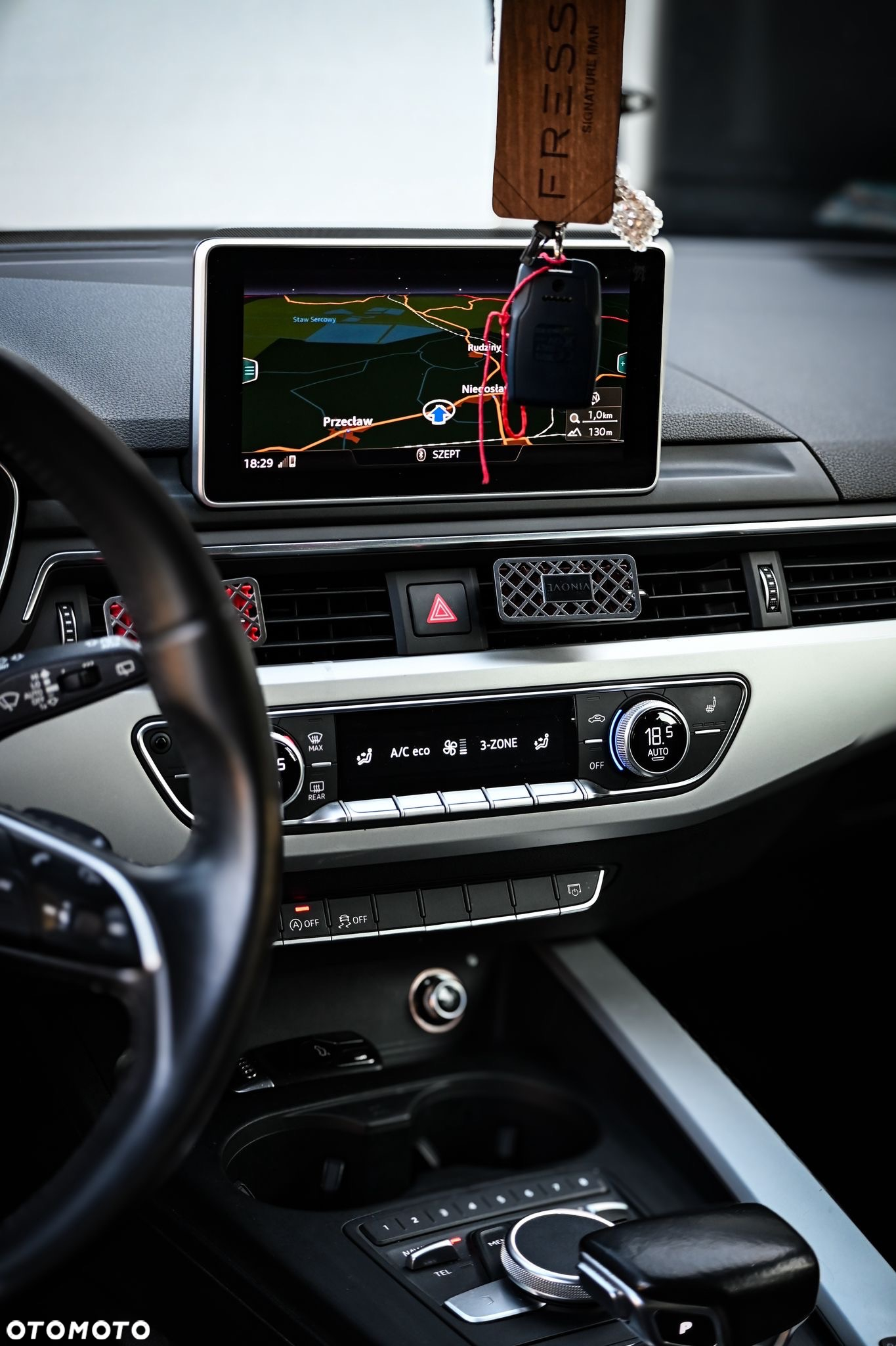 Audi A4 2.0 TDI S tronic - 13