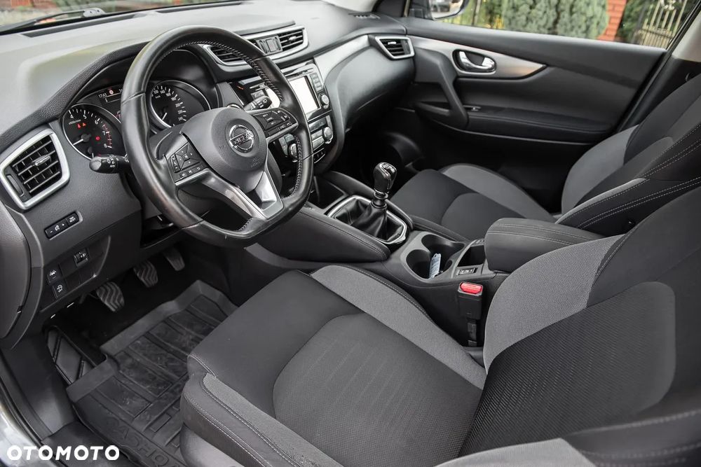 Nissan Qashqai 1.2 DIG-T N-Vision - 15