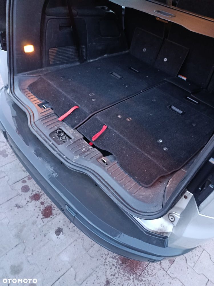 Ford Galaxy 2.0 TDCi Ghia - 8