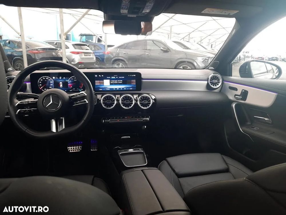 Mercedes-Benz A 220 4MATIC MHEV 8G-DCT - 11