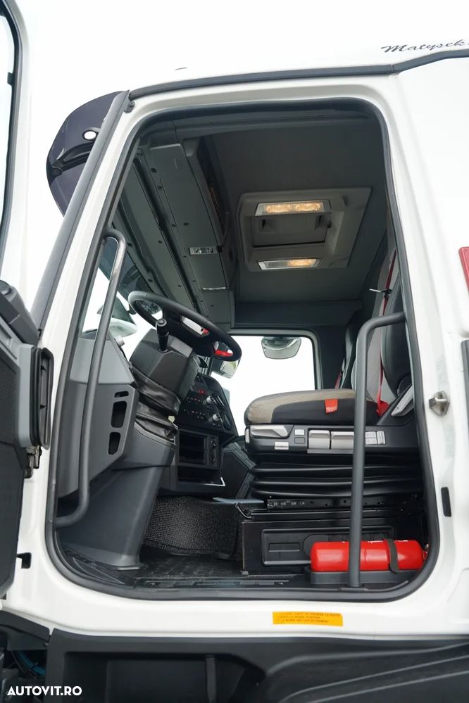 Renault K 380 / 6x4 / BASCUNĂ CU 2 LATE / BASCUNĂ HIDRAULICĂ + HIAB 211 EP-4 HDS / TELECOMANDĂ / CUPĂ / EURO 6 - 29