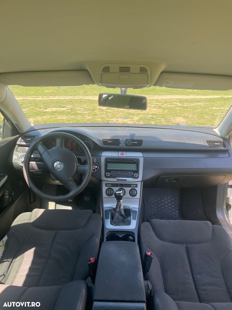 Volkswagen Passat 1.9 TDI Comfortline - 8