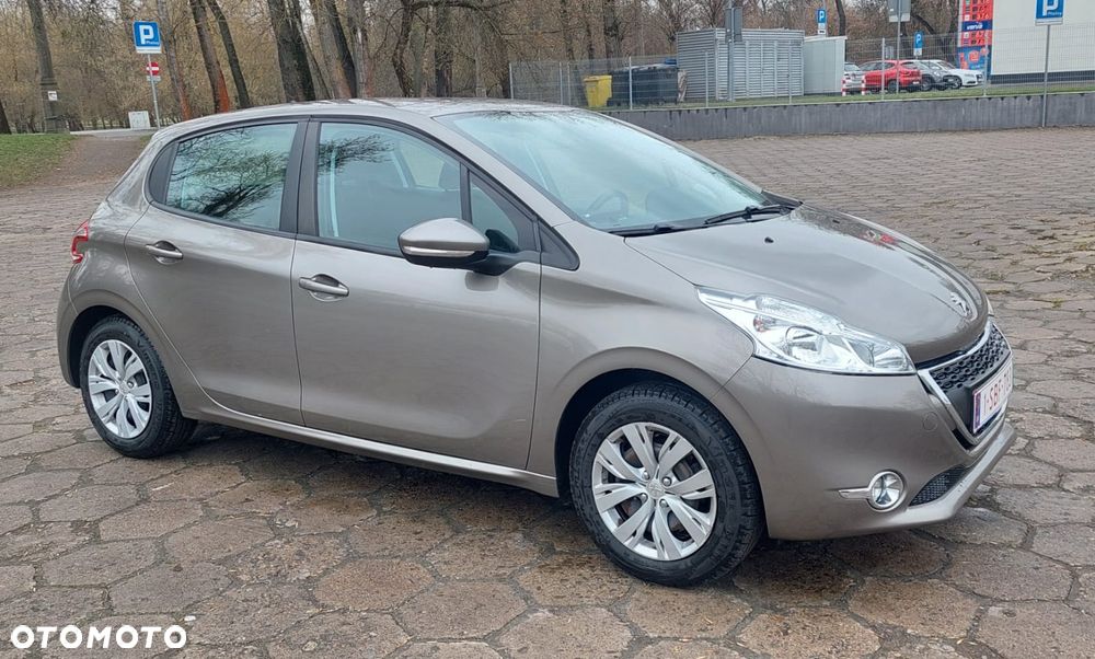 Peugeot 208 PureTech 82 Start & Stop Style - 12