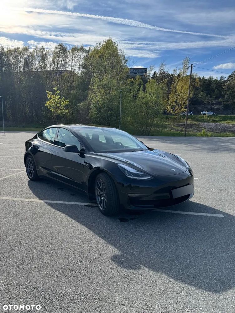Tesla Model 3 Premium Langstreckenbatterie AWD Dual Motor - 1