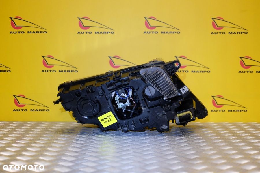 VOLVO FH II 2012- REFLEKTOR LAMPA PRZÓD XENON R EU - 6