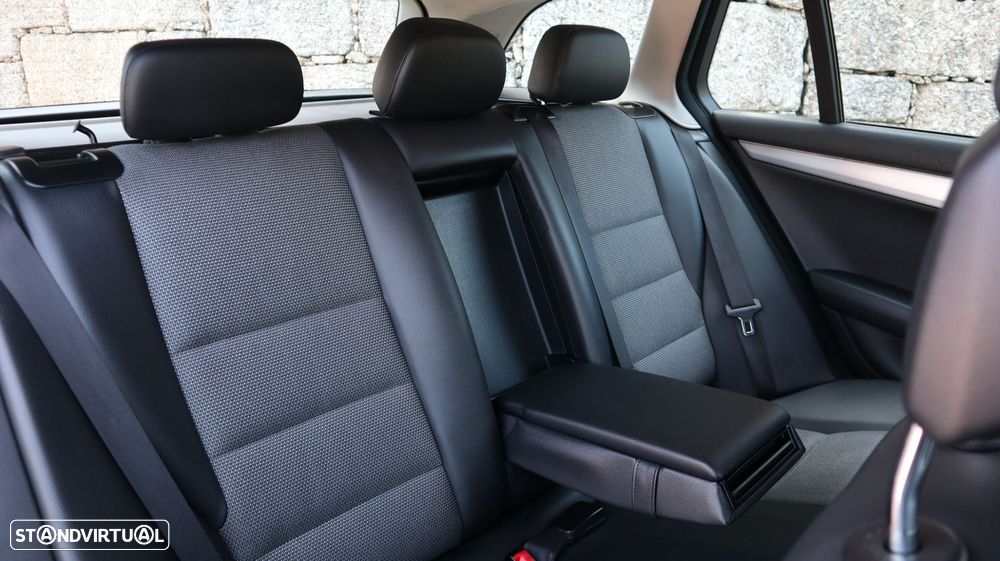 Mercedes-Benz C 250 - 37