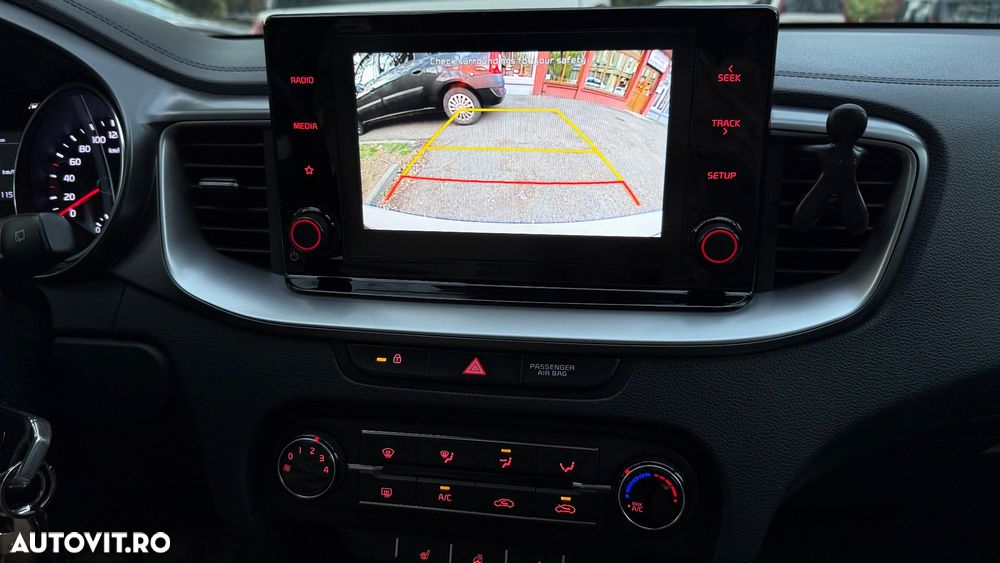 Kia Ceed 1.4 T-GDI Best - 31