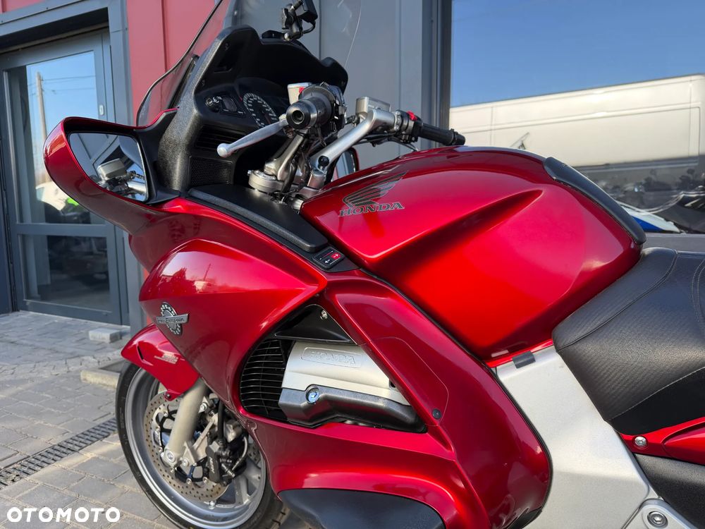 Honda ST - 17