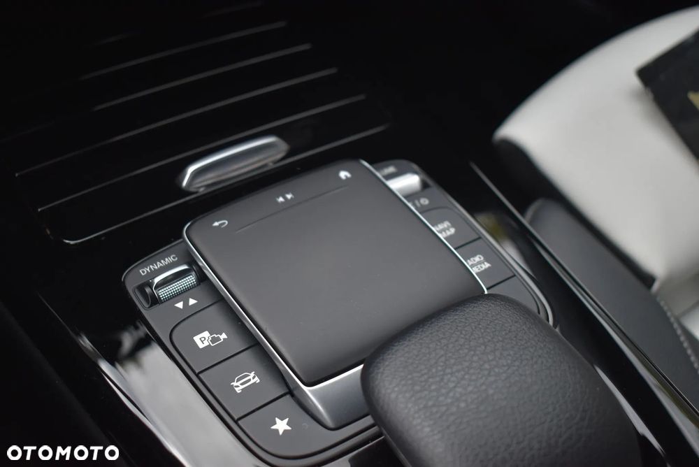 Mercedes-Benz CLA 220 d 8G-DCT AMG Line Advanced Plus - 26
