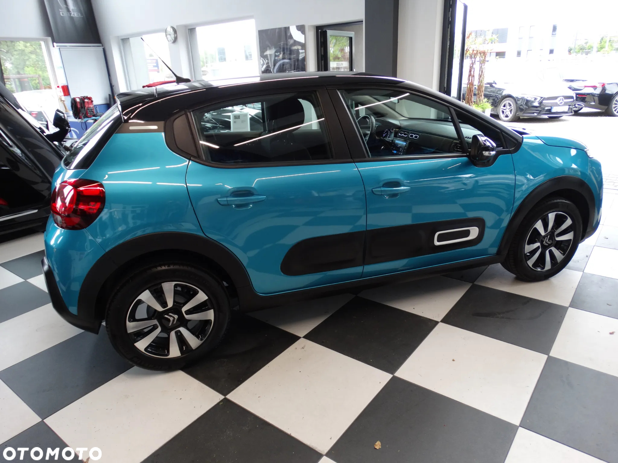 Citroën C3 1.2 PureTech Shine - 16