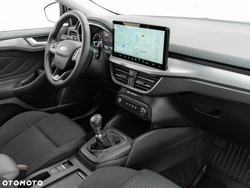 Ford Focus SW 1.0 EcoBoost Titanium - 32