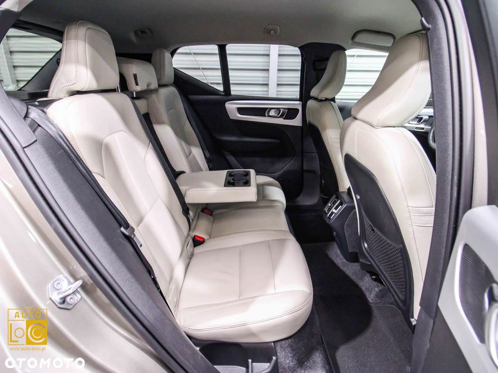 Volvo XC 40 T3 Inscription - 11