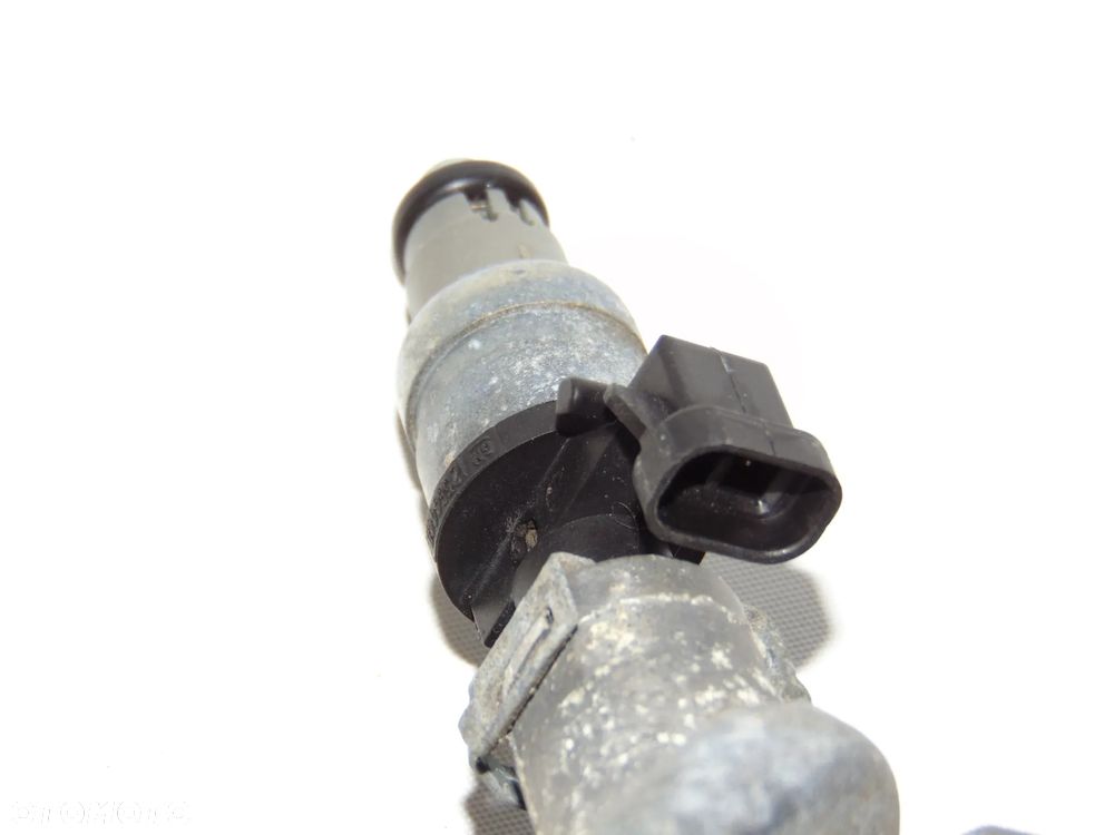 KOMPLET wtryski wtrysk wtryskiwacz paliwa 12564446 Opel Vectra C Signum benzyna 2.2 - 6