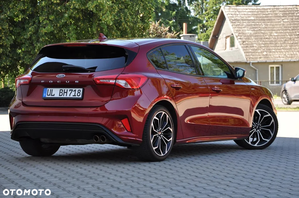 Ford Focus Turnier 1.5 EcoBoost Start-Stopp-System ST-LINE - 16