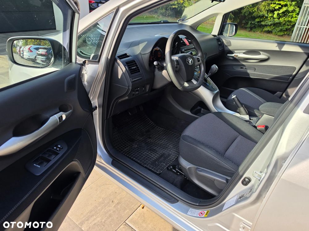 Toyota Auris 1.6 MultiMode Life - 11